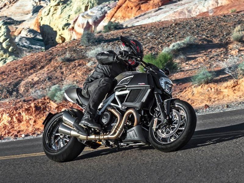 2015 Ducati Diavel Carbon