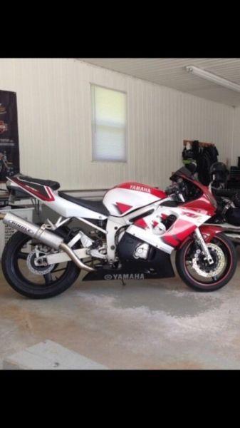1999 Yamaha YZF R6 in very good condition
