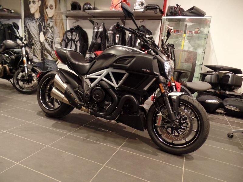 2015 Ducati Diavel Carbon White Sport