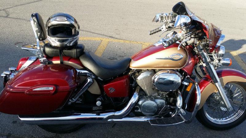 I have an excellent shape 1999 Honda Shadow ACE with low KM. Thi