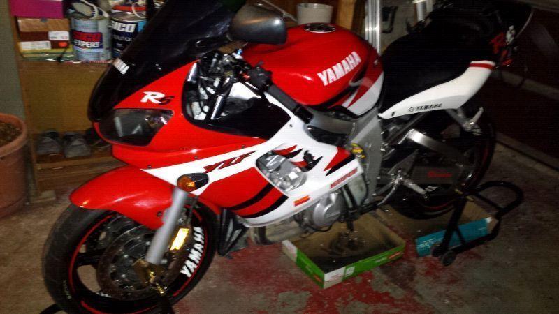 R6 for sale