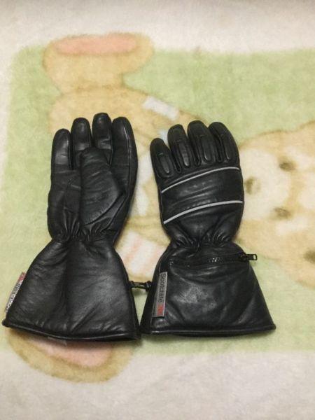 Leather riding gauntlets - foul weather