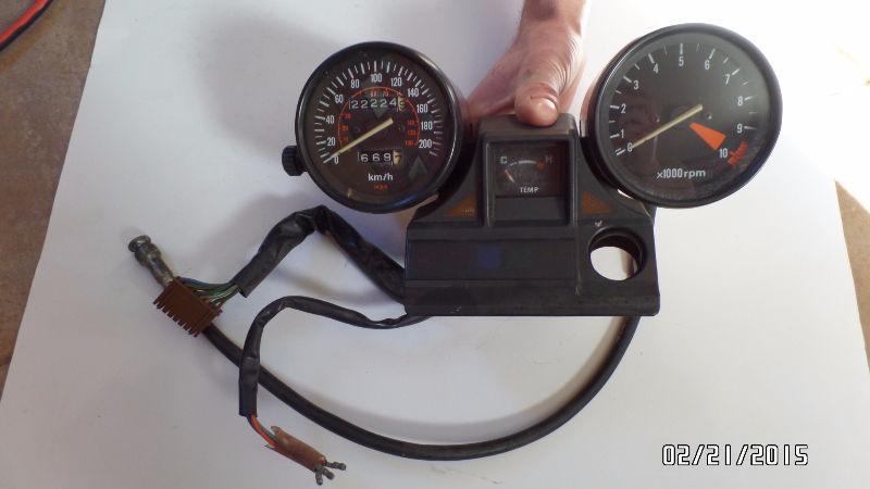 1984 honda shadow 500 gauges