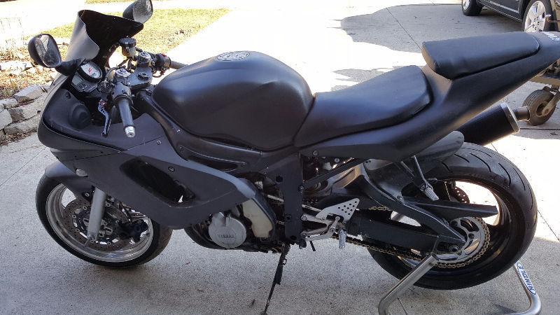 2001 yamaha yzf r6 for parts or rebuild