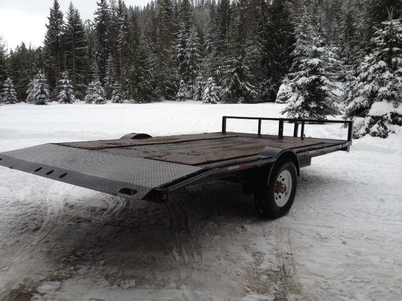 SLED/QUAD EQUIPMENT TRAILER 2007 DOUBLE A