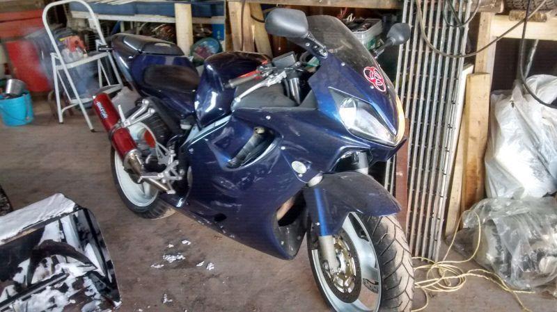 2001 CBR600F4I