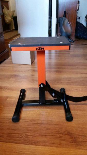 Ktm motorcycle stand