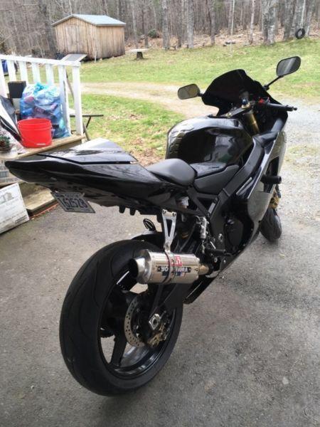2004 GSXR 600. New 2 year inspection.Works and sounds amazing