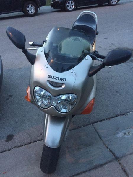 2001 Suzuki gsxf 750. Obo