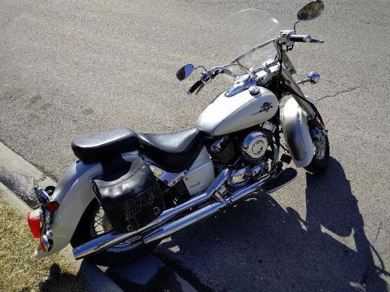 2003 Yamaha V-star 650 with low kms and new tires