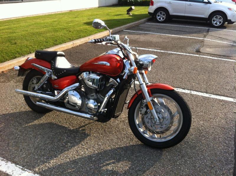 2006 Honda VTX 1300C *NEGOTIABLE, NEED GONE*