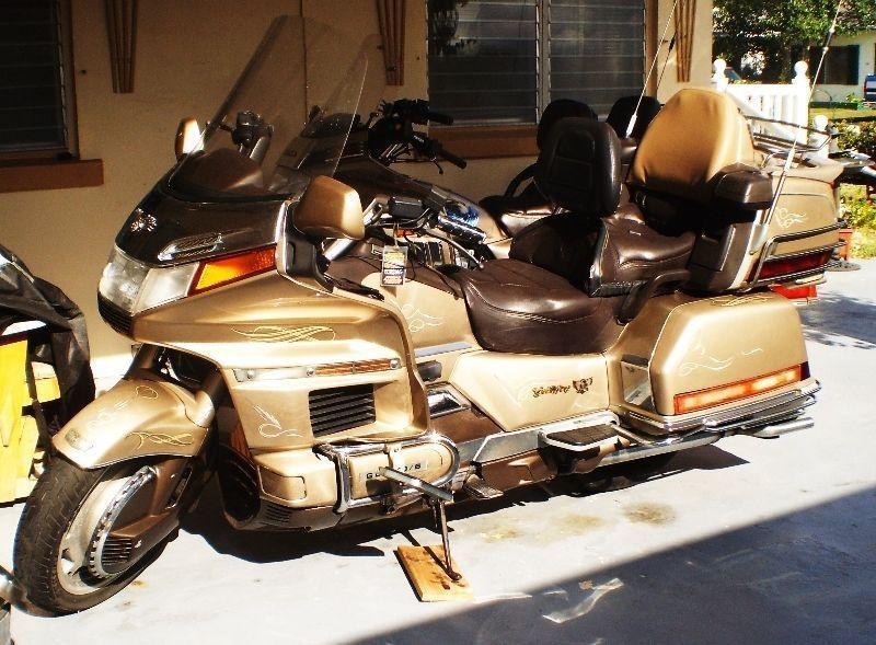 GOLD WING GL1500 for sale