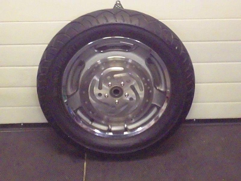 COMPLETE FRONT WHEEL