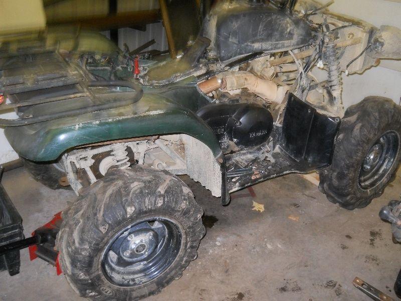 Yamaha Grizzly 660.......... Parts, Parting Out Only