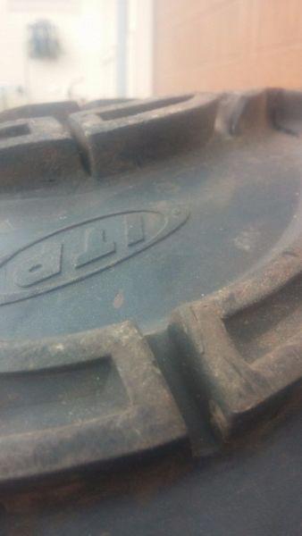 2x ITP ATV Mud Lite ATV tires - like new 20x11-9