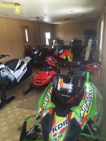 DEAL ON 8 SLEDS !!!