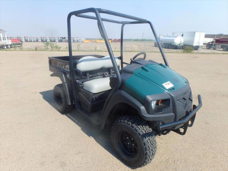 2014 Club Car XRT950 4x4 Golf Cart