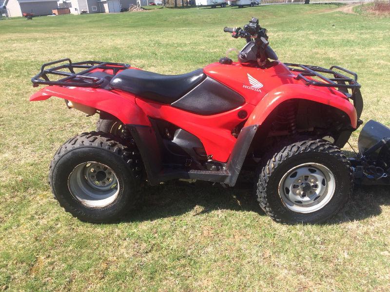 2012 HONDA 420 FOURTRAX WITH PLOW (FINANCING AVAILABLE)