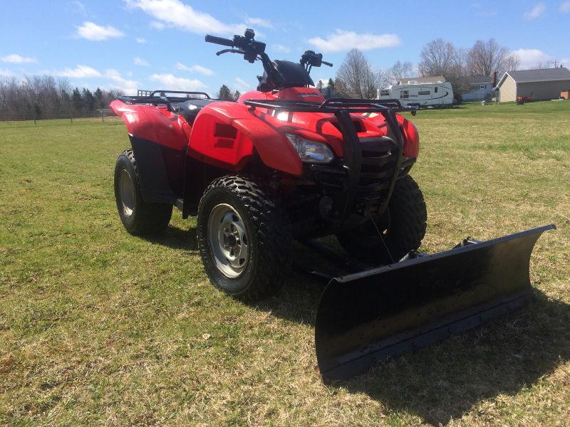 2012 HONDA 420 FOURTRAX WITH PLOW (FINANCING AVAILABLE)