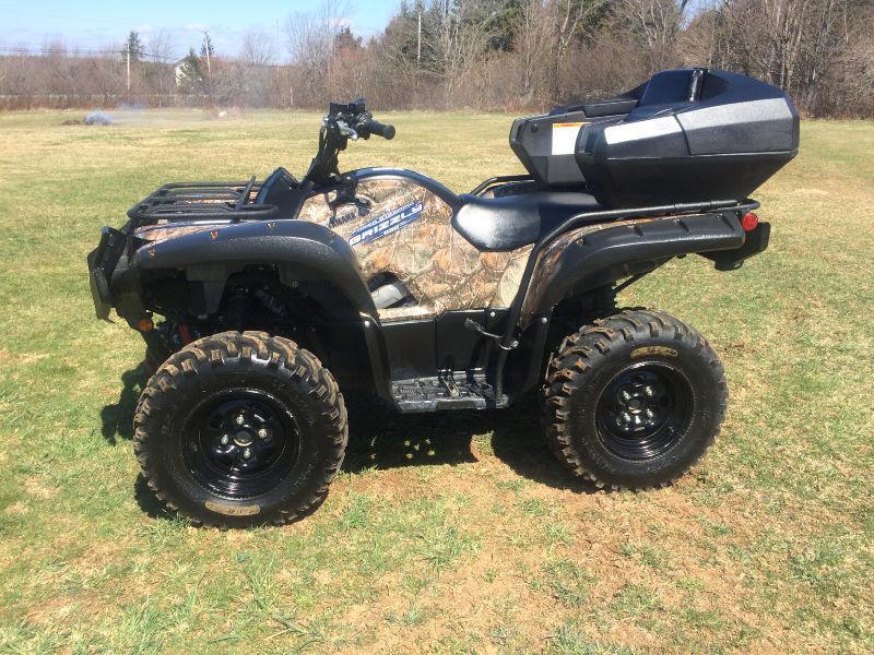 LIKE NEW 2010 YAMAHA 550 GRIZZLY (FINANCING AVAILABLE)