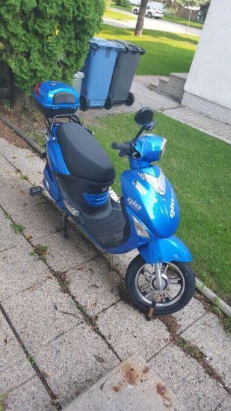 New Gio electric scooter use 4 times 1900 obo