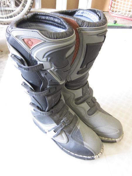 Thor Quadrant MX Boots - Size 11 US
