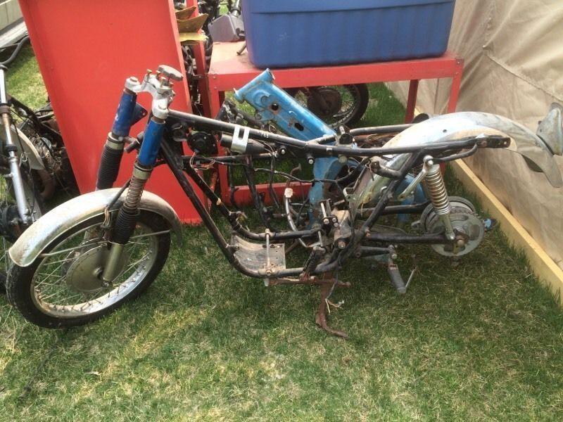 Parting out 1968 Yamaha R2 YR2