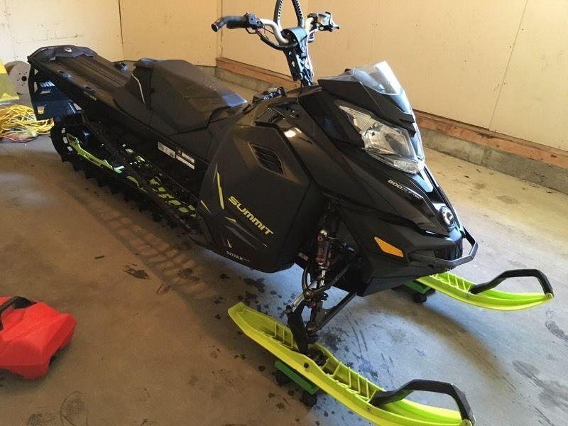 2014 Ski Doo Summit 800 154 w/ freeride