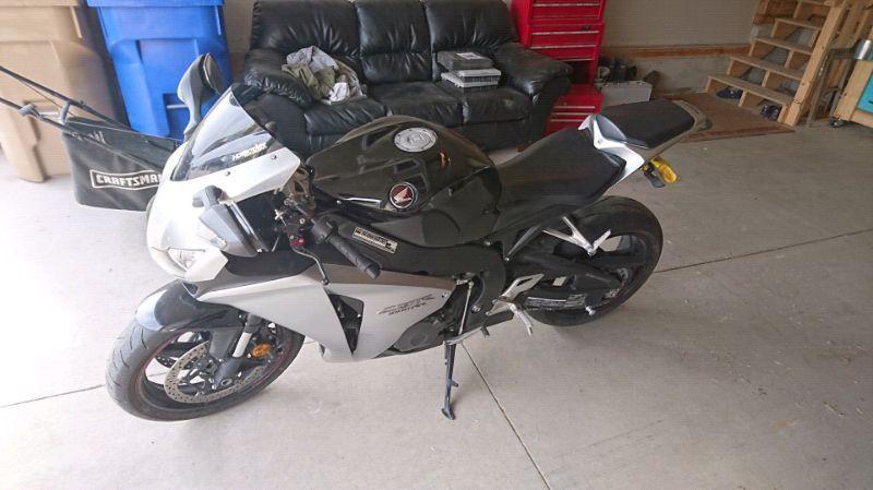 2008 HONDA CBR1000RR