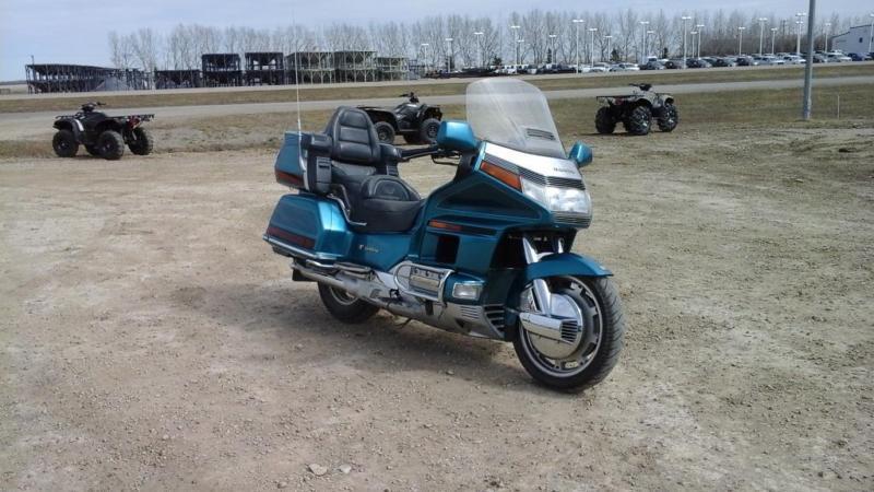1992 Honda Goldwing Touring Bike, 1500cc, 105,000Kms, Exc. Cond