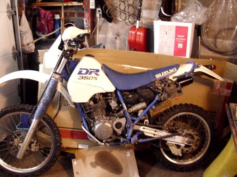 NICE BLUE PLATED DIRT BIKE IN TIME FOR SUMMER