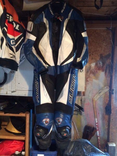 Suomy 1 piece leather race suit