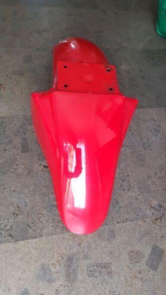 GS500E fender. Excellent condition fits 1989 to 2000