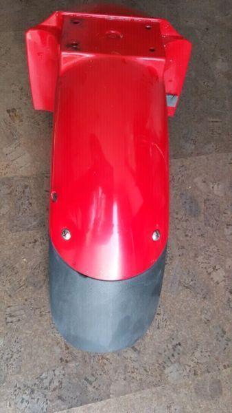 GS500E fender. Excellent condition fits 1989 to 2000