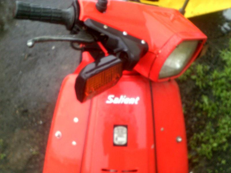 SCOOTER SALIENT