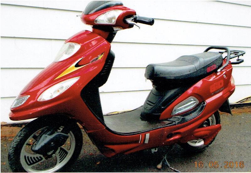 Gio Scooter