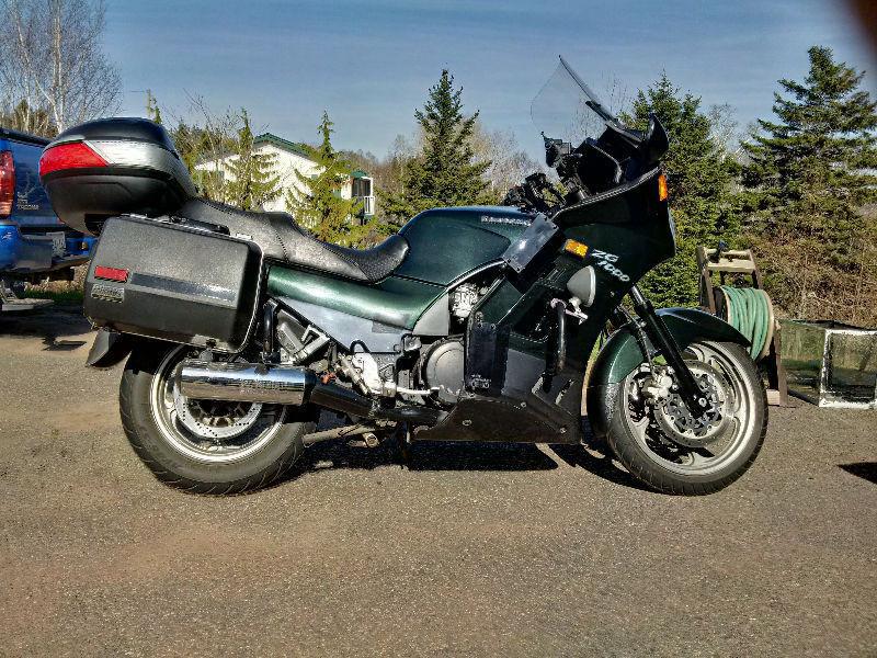 Kawasaki Concours motorcycle in great shape, ready to ride