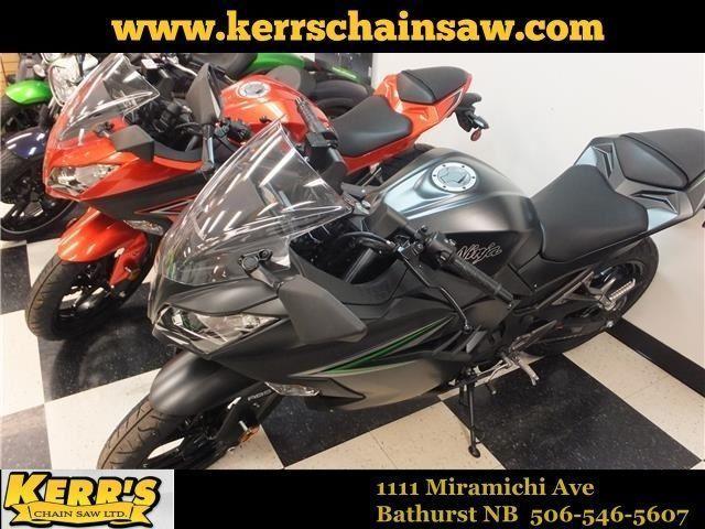 2016 NINJA 300 ABS