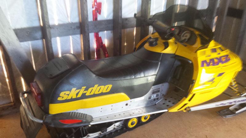 Ski-Doo MXZ 600