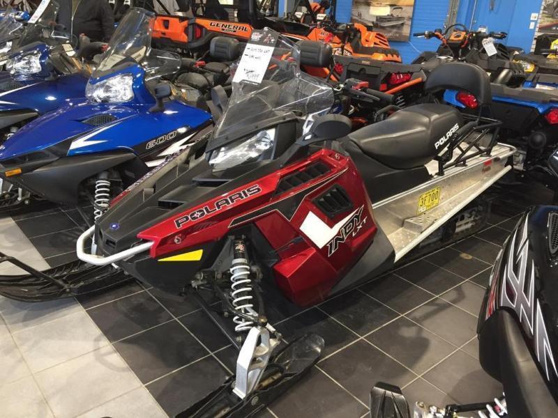 2014 Polaris Industries 550 INDY® LXT 144 Sunset Red