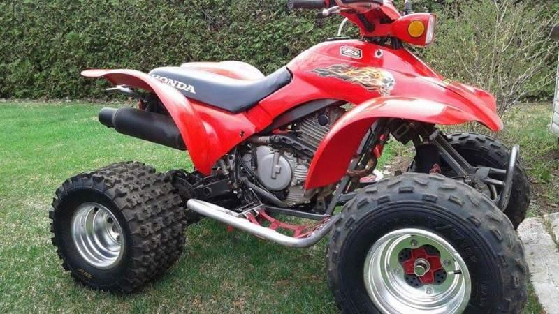 Vtt honda 300ex année 2000