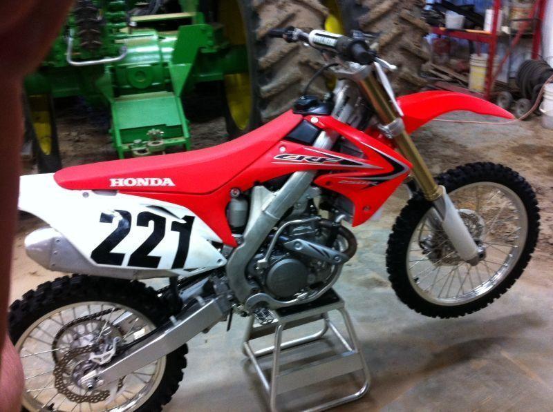 Almost new 2013 crf250r