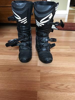 Motocross Boots Size 7 