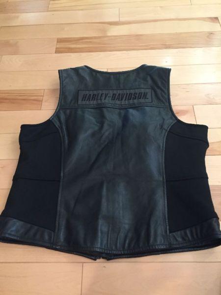 FOR SALE - Harley-Davison Women's Leather Vest and chaps