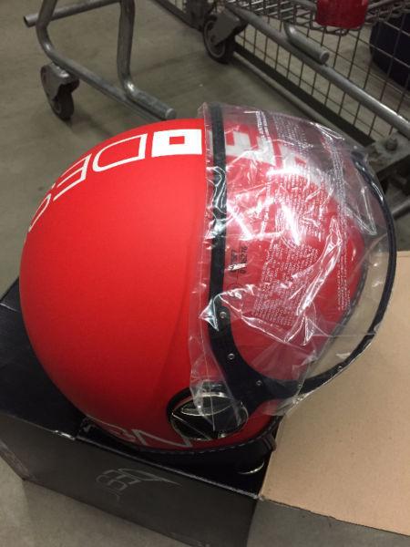 MOMO FGTR Matte Red Scooter Helmet - Small