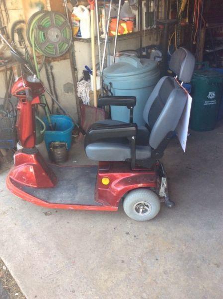 3 wheeled electric scooter