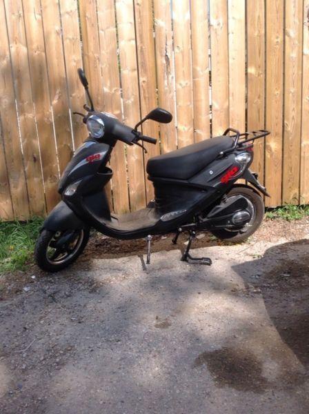 Gio Scooter