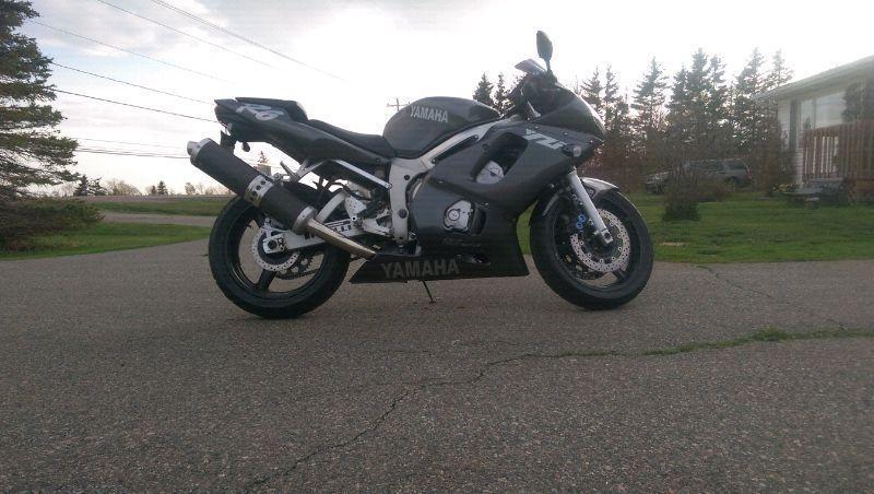 2000 R6