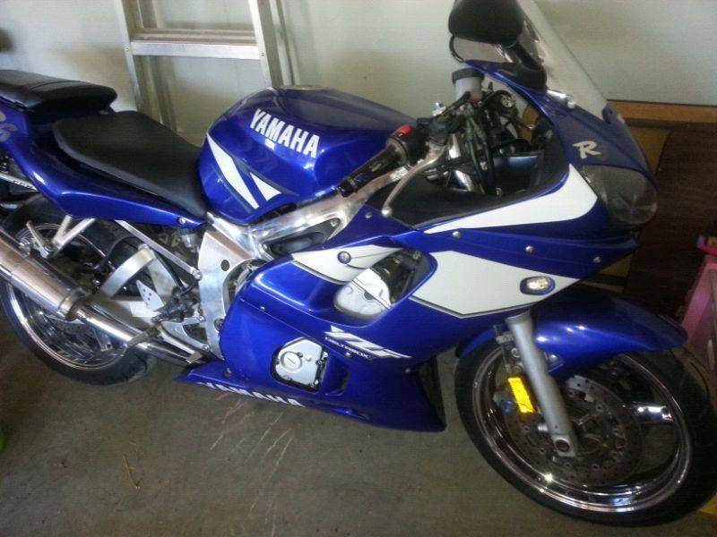 2002 Yamaha r6