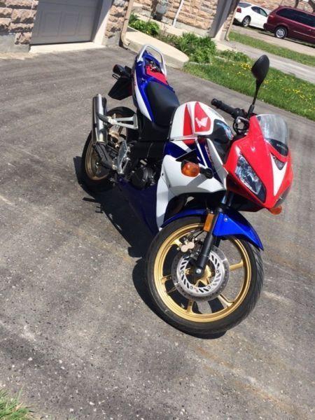 Wanted: 2009 Cbr 125r
